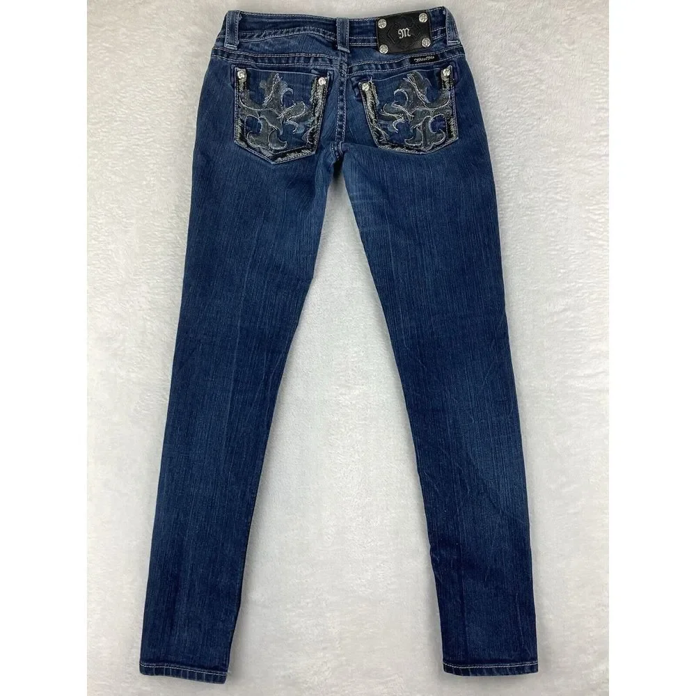 Miss Me Skinny Jeans Women'sLow Rise  Medium‎ Wash Blue Size 27